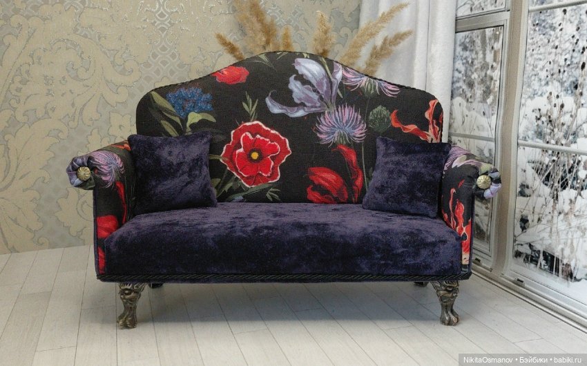 Диван " Полночный сад" для кукол 1:6