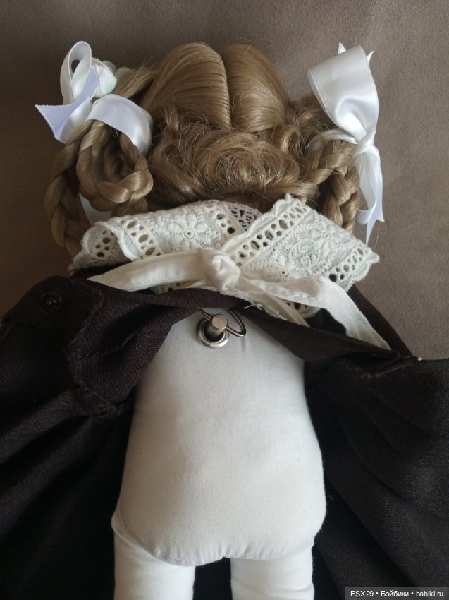 Очаровательная куколка от Gorham (фото 9)