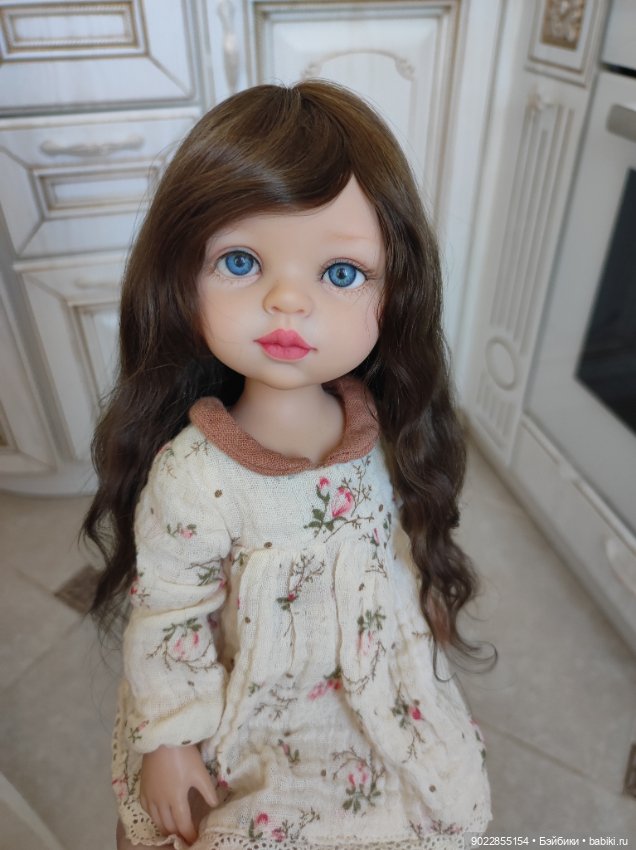 Продам очень красивый паричок из локонов козочки размер 8-9 (фото 3)