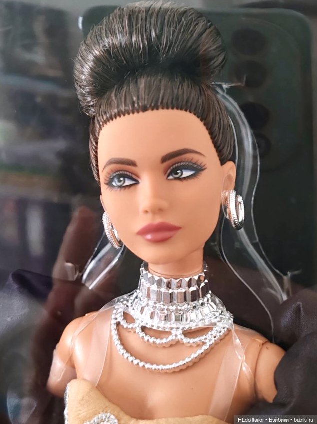 Продам Barbie Styled by Design Linda Kyaw-Merschon (фото 2)