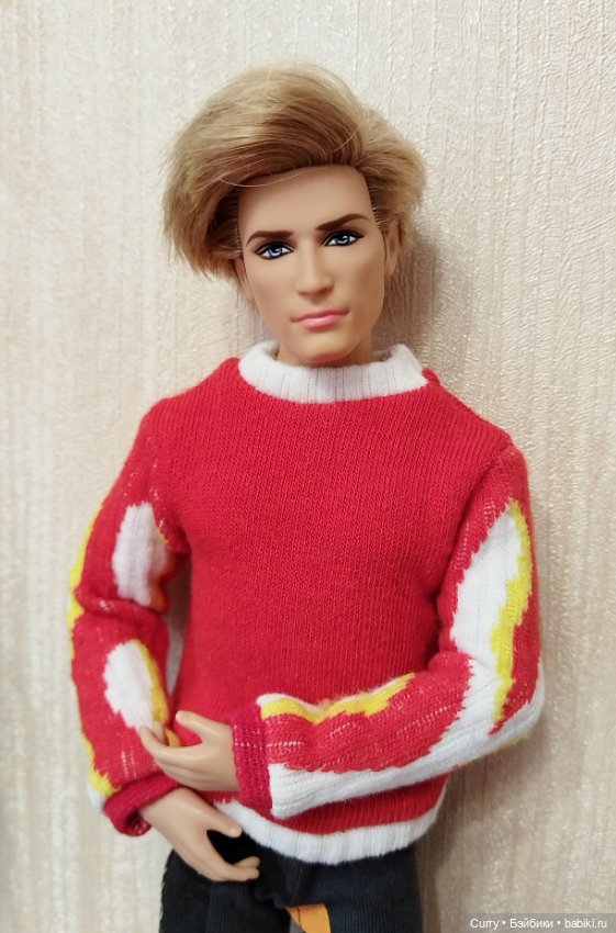Свитера для кукол Барби пышки и Кена (фото 7)