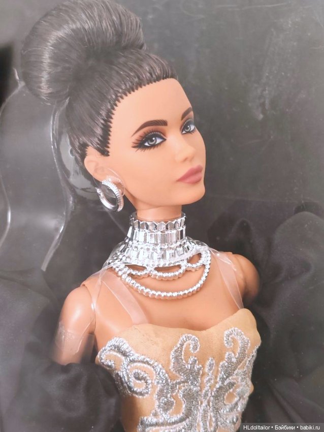 Продам Barbie Styled by Design Linda Kyaw-Merschon (фото 4)