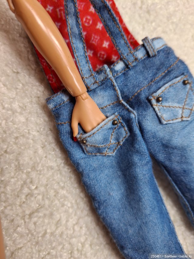 Джинсовые комбинезоны на барби (фото 5)