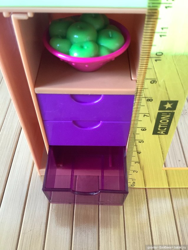 Мебель из набора Барби художник (фото 5)