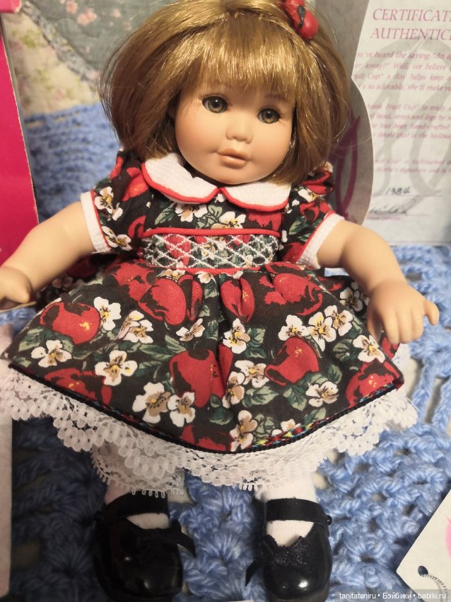 Tiny Tot Apple Annie Fruit Cup Series