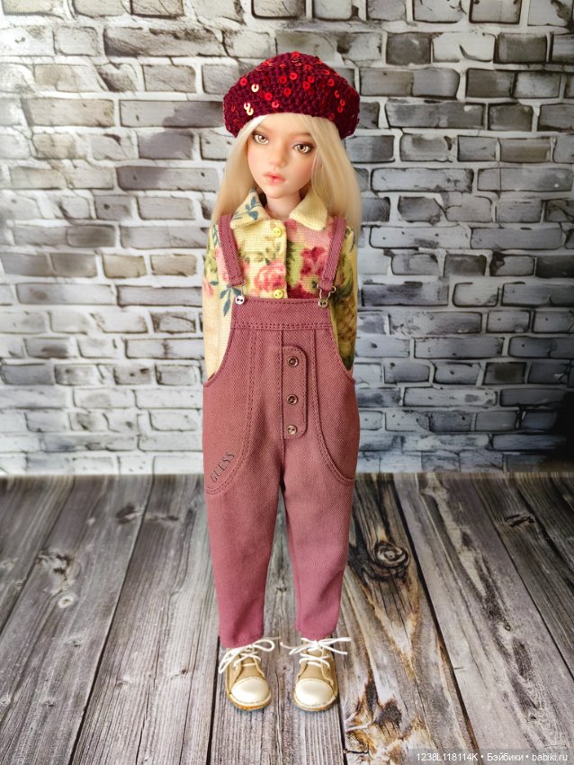 Одежда для кукол Morphingon 33 см (фото 2)