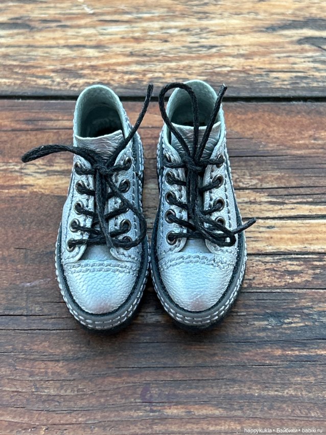 Серебряные кроссовки для бжд кукол 55х19мм (фото 6)