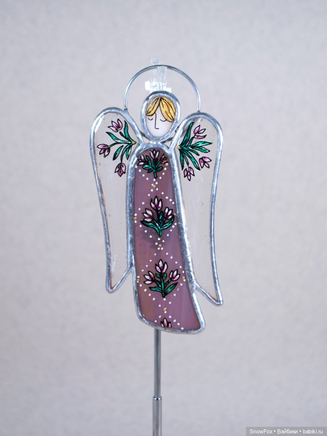 Витражный ангел "Розовые цветы" в технике Тиффани (фото 3)
