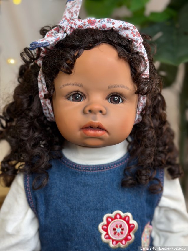 Смуглая красавица от Monika Levenig