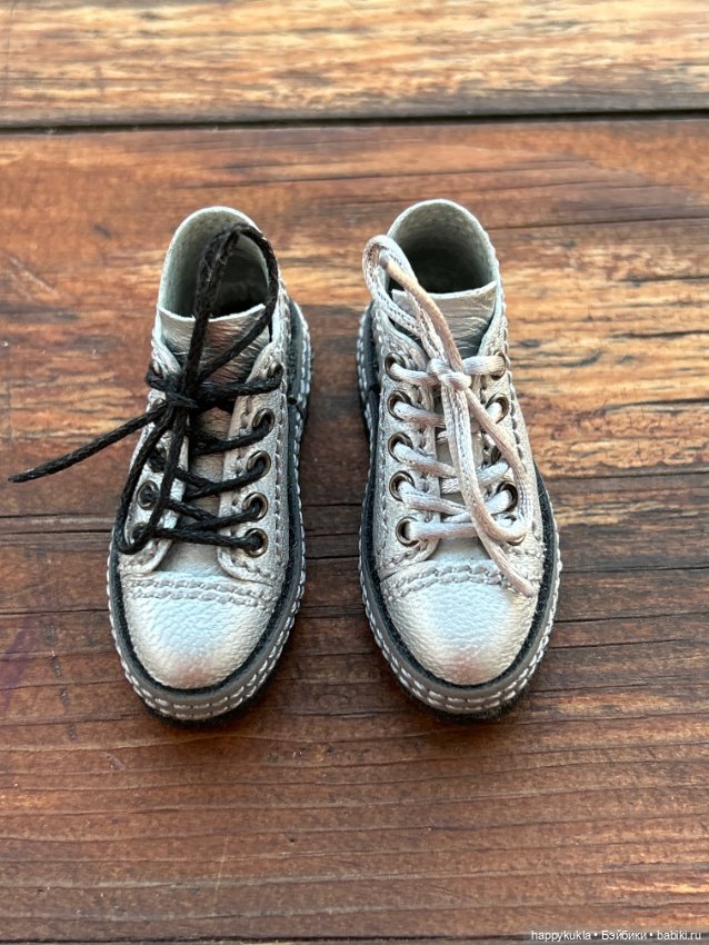 Серебряные кроссовки для бжд кукол 55х19мм