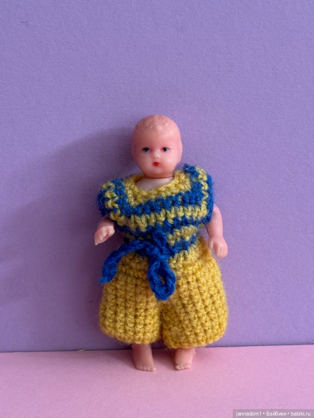 Американская куколка с рельефными волосами, высота 8,5 см