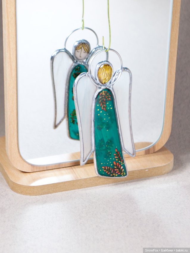 Витражный ангел "Рябина" в технике Тиффани (фото 4)