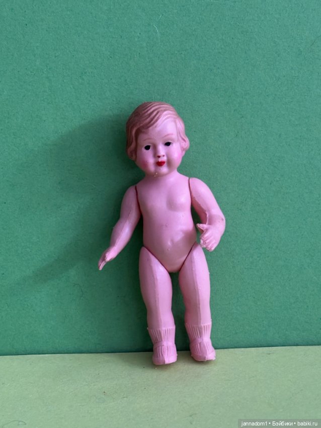 Целлулоидная куколка Celba с розовыми щечками, высота 7,5 см