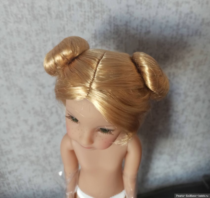 Светлый парик с буклями Джунипер (РубиРед) (фото 3)