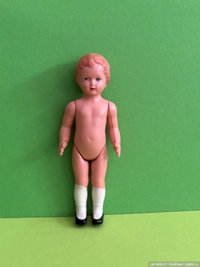 Очаровательная куколка Schildkrot с рельефными волосами, высота 13 см