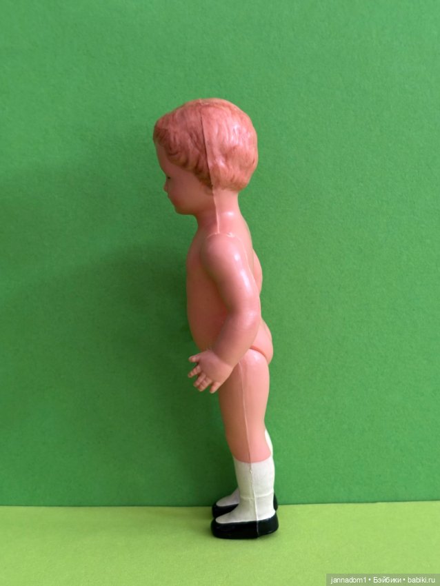 Очаровательная куколка Schildkrot с рельефными волосами, высота 13 см (фото 3)