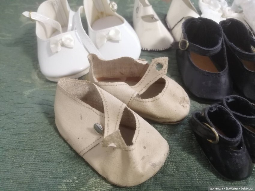 11 пар обуви — Одежда (фото 2)