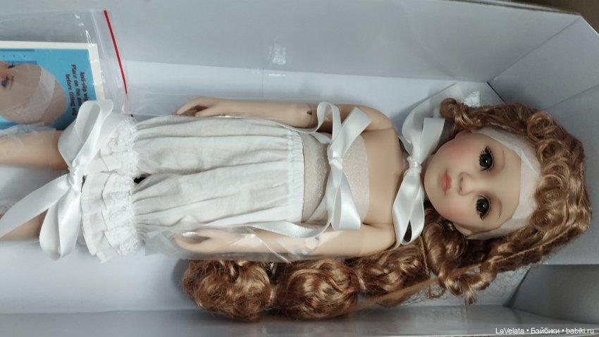 Изабелла Руби Ред, Isabella Ruby Red, нюд в парике (фото 6)