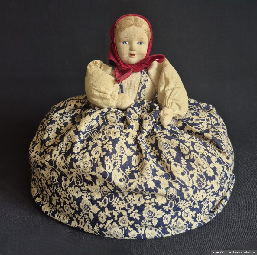 Русская артельная кукла-грелка