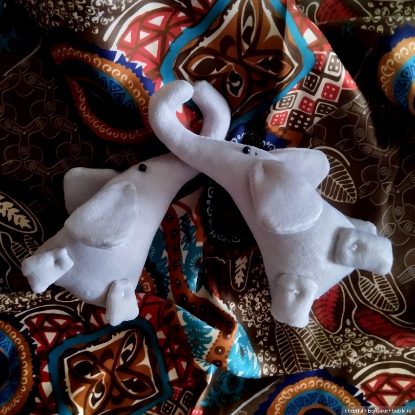 Серебряные слоники. Игрушки для кукол (фото 6)