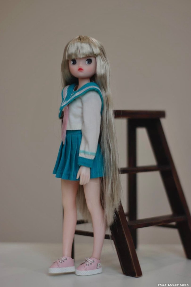 Кукла Redberry One Off (Редбери) (фото 3)
