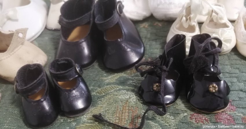 11 пар обуви — Одежда