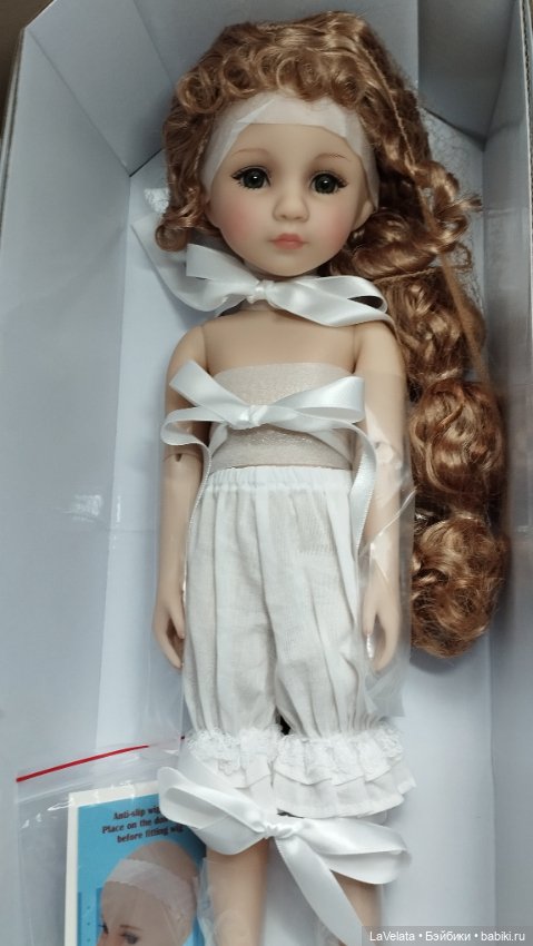 Изабелла Руби Ред, Isabella Ruby Red, нюд в парике (фото 3)