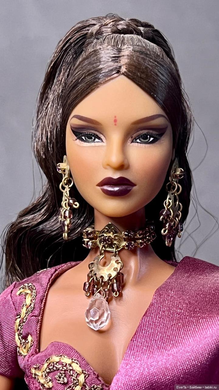 Isha Purple Pose Fashion Royalty