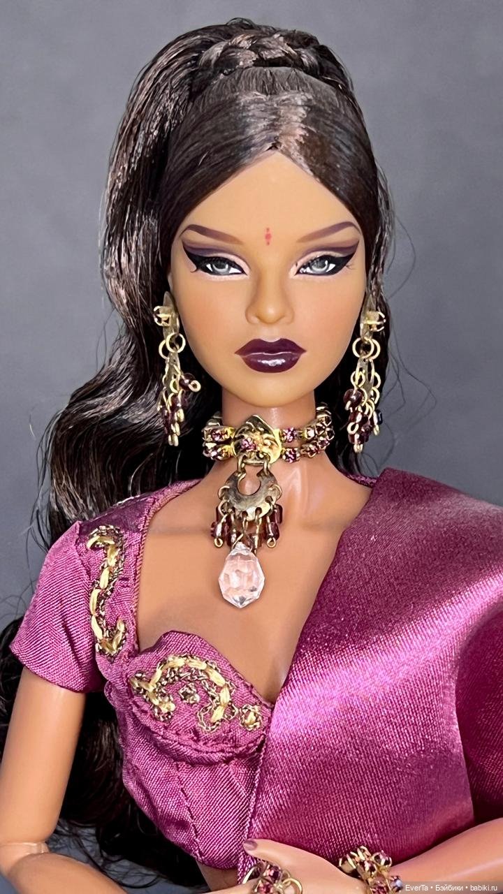 Isha Purple Pose Fashion Royalty (фото 2)