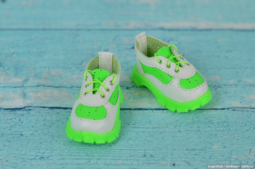 Кроссовки для кукол Паола Рейна и Руби Ред (фото 3)