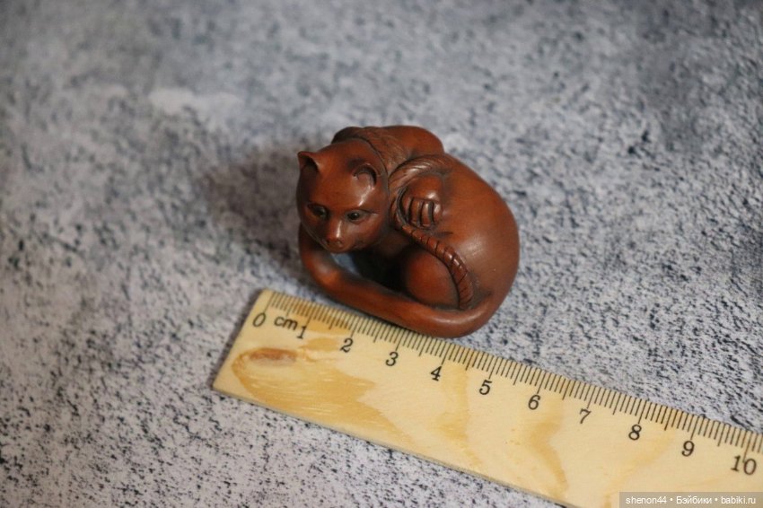 Нэцкэ «Кошка с ниткой» — Статуэтки (фото 5)