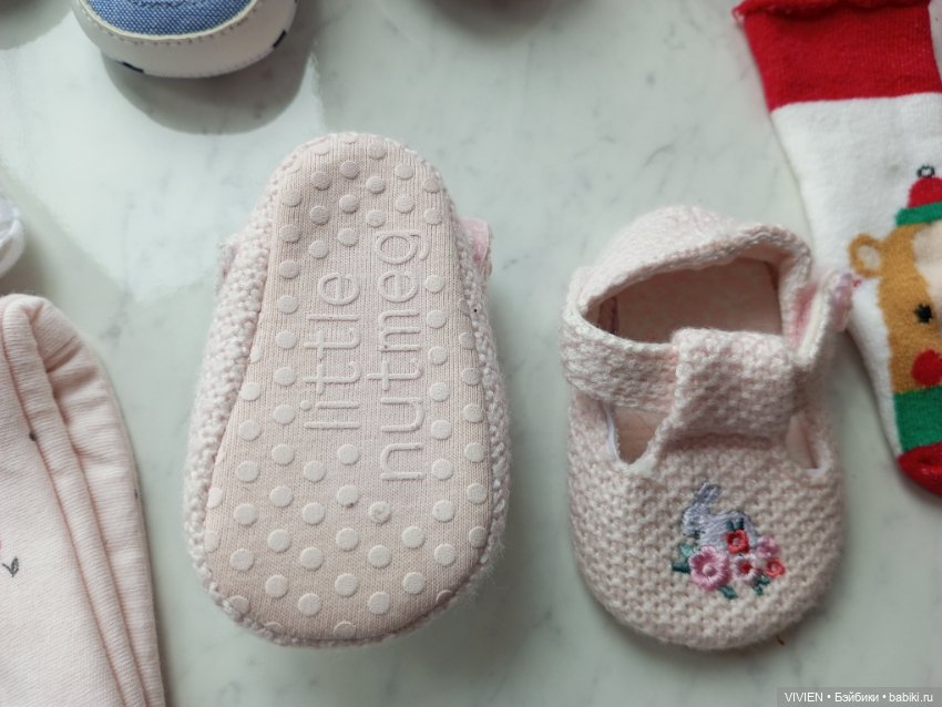 Лот шапочек и обувочки на кукол малышей (фото 9)