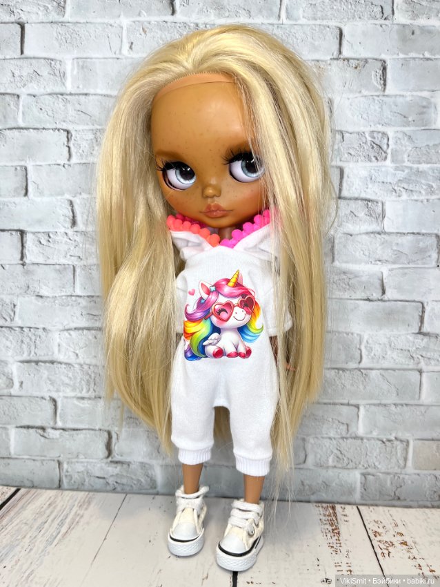Продаю новую одежду для кукол Блайз
