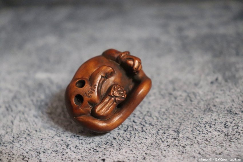 Нэцкэ «Кошка с ниткой» — Статуэтки (фото 4)