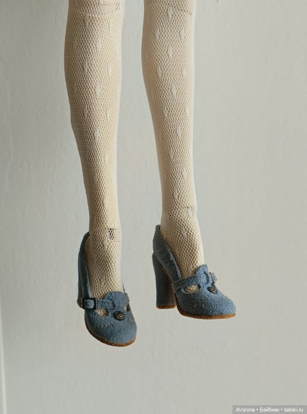 Замшевые туфли серо голубого цвета на высоком каблуке (фото 4)