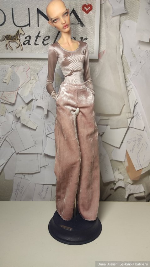 Боди атласное, брюки бархатные на Pashapasha mini (фото 2)