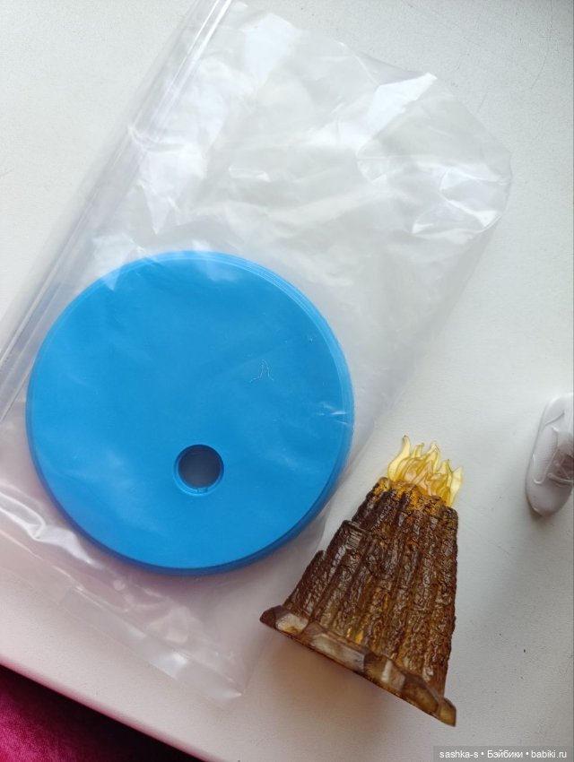 Кен Райан Гослинг из сета с костром (фото 10)