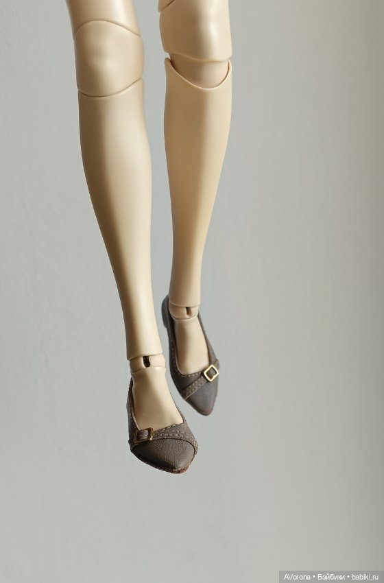 Туфли на низком каблучке, серо- бежевые (фото 3)