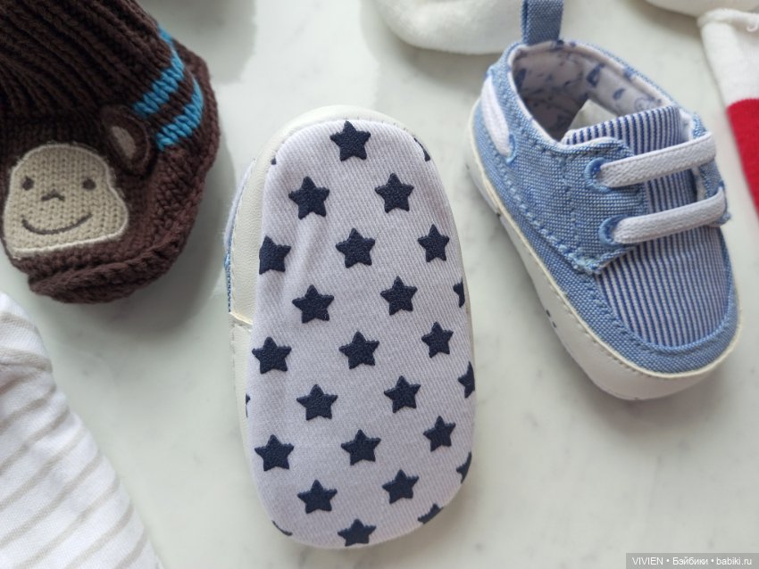 Лот шапочек и обувочки на кукол малышей (фото 10)