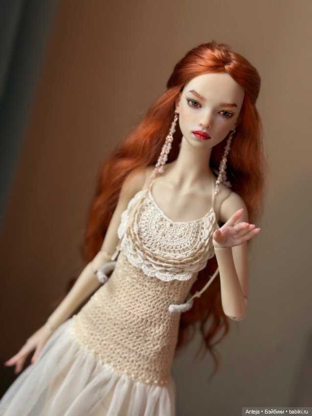 Платье для кукол Луценко на новом теле (фото 2)