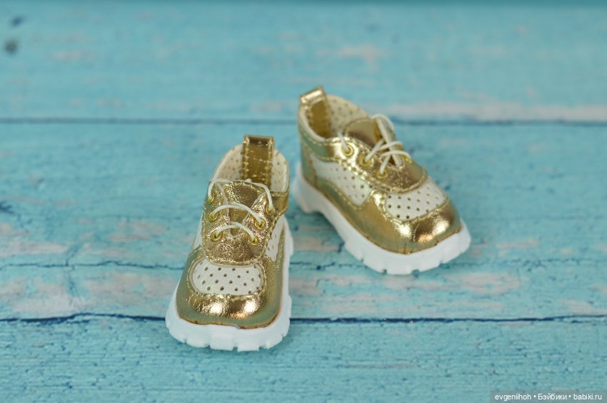 Кроссовки для кукол Паола Рейна и Руби Ред (фото 2)