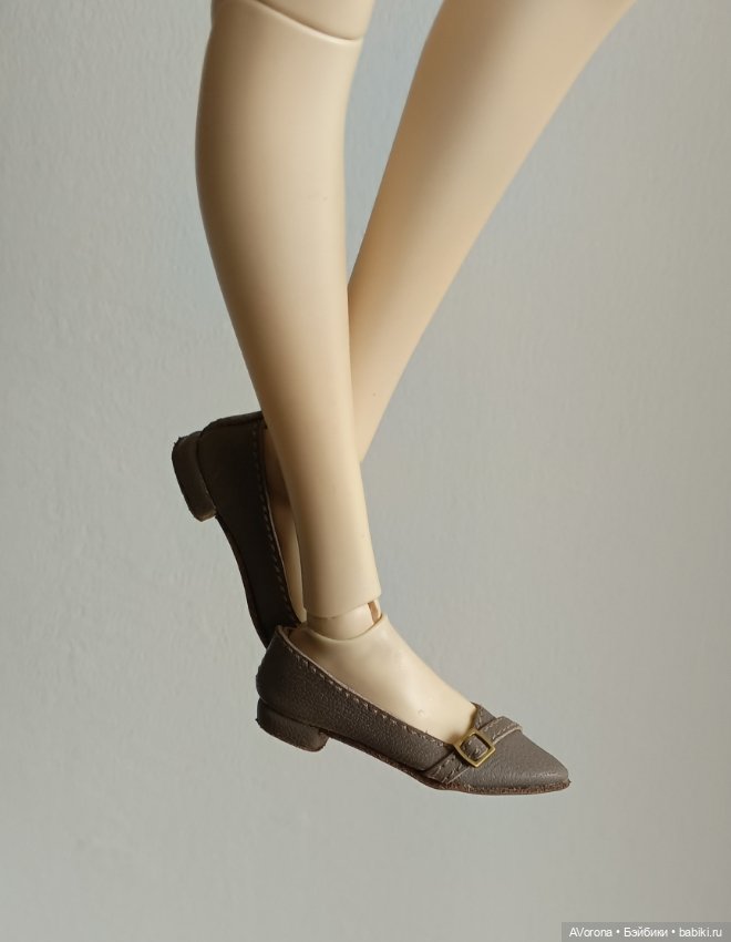 Туфли на низком каблучке, серо- бежевые (фото 5)