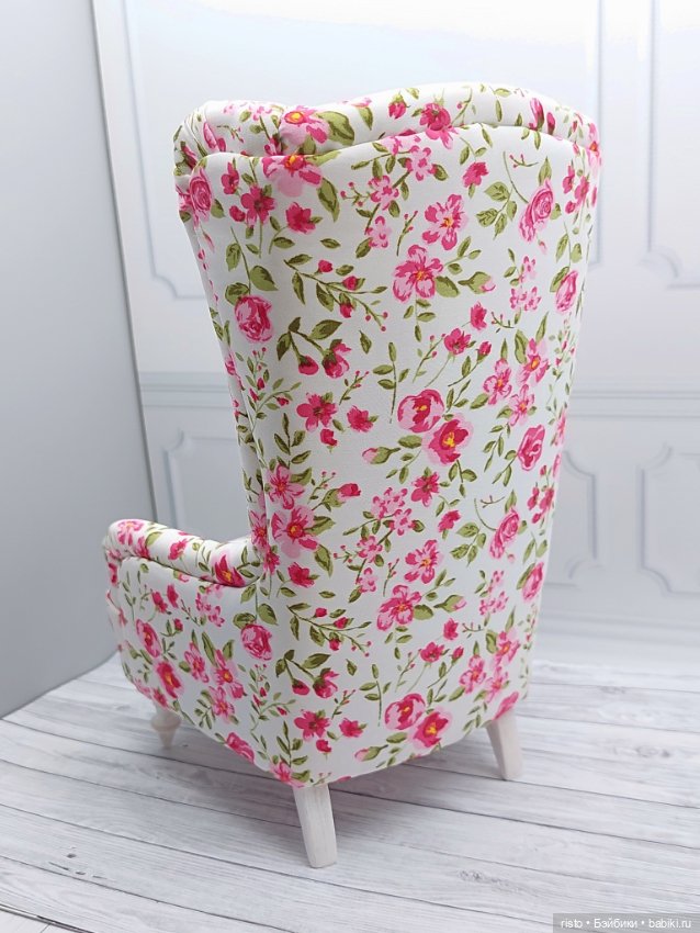 Красивое яркое кресло с цветочным принтом для 1/6 от известного мастера (фото 9)