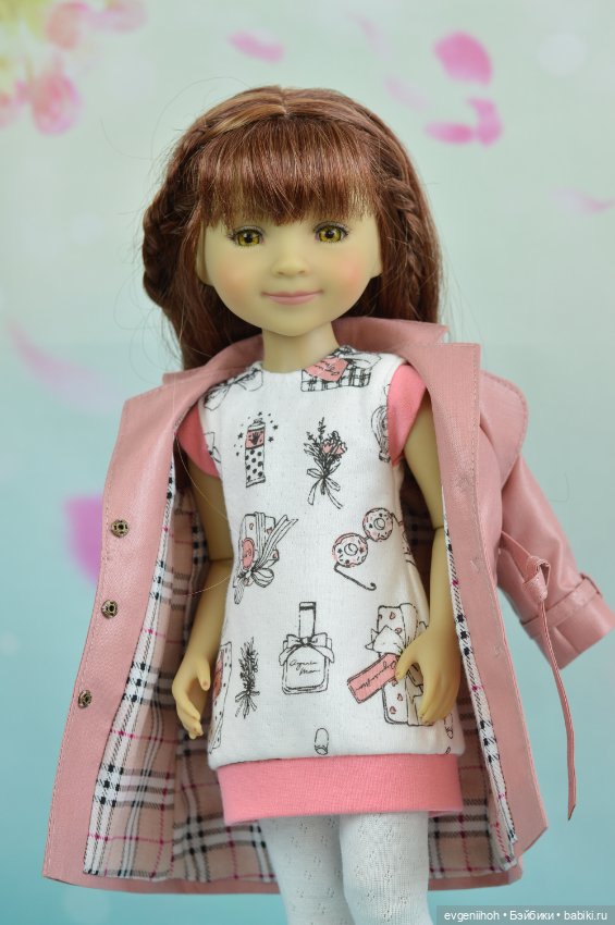 Весенний комплект одежды на Руби Ред (тренч+платье) (фото 7)