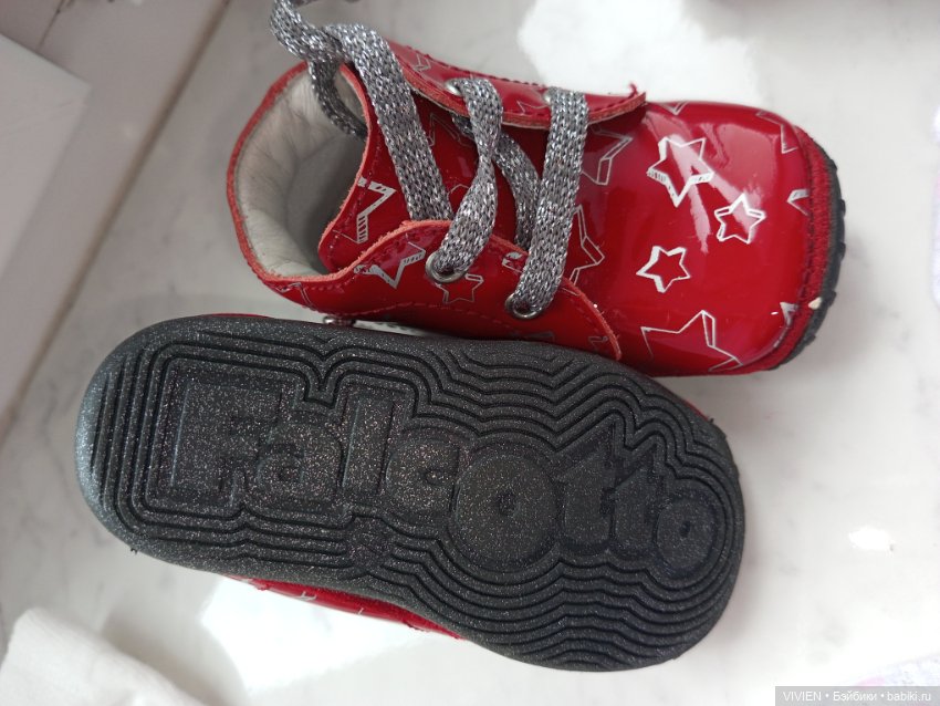 Лот шапочек и обувочки на кукол малышей (фото 6)