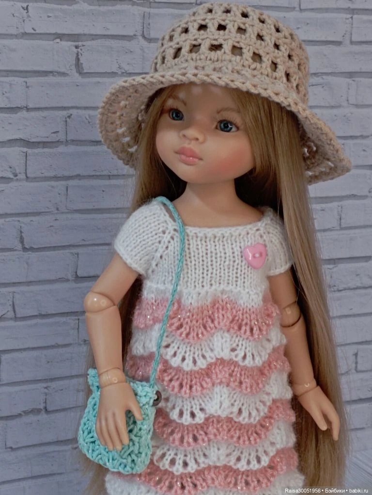 Платье, шляпка, сумочка для кукол Паола Рейна 32-34 см (фото 4)