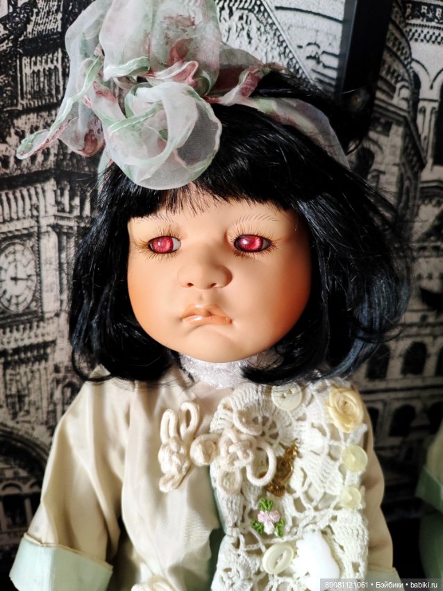 Кукла фарфоровая Linda Valentino Mishel (фото 4)