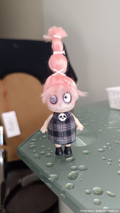 Вампирша OOAK Ddung — ООАК (кастом куклы) (фото 2)