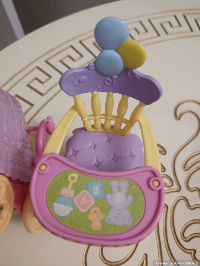 Стульчик и коляска для пупсов (фото 8)