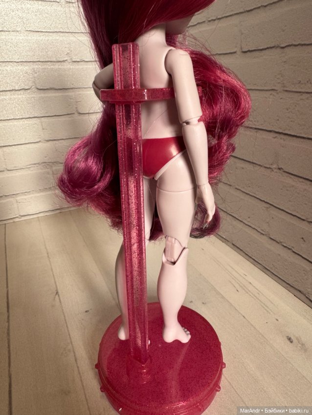 Кукла Rainbow High Скарлет